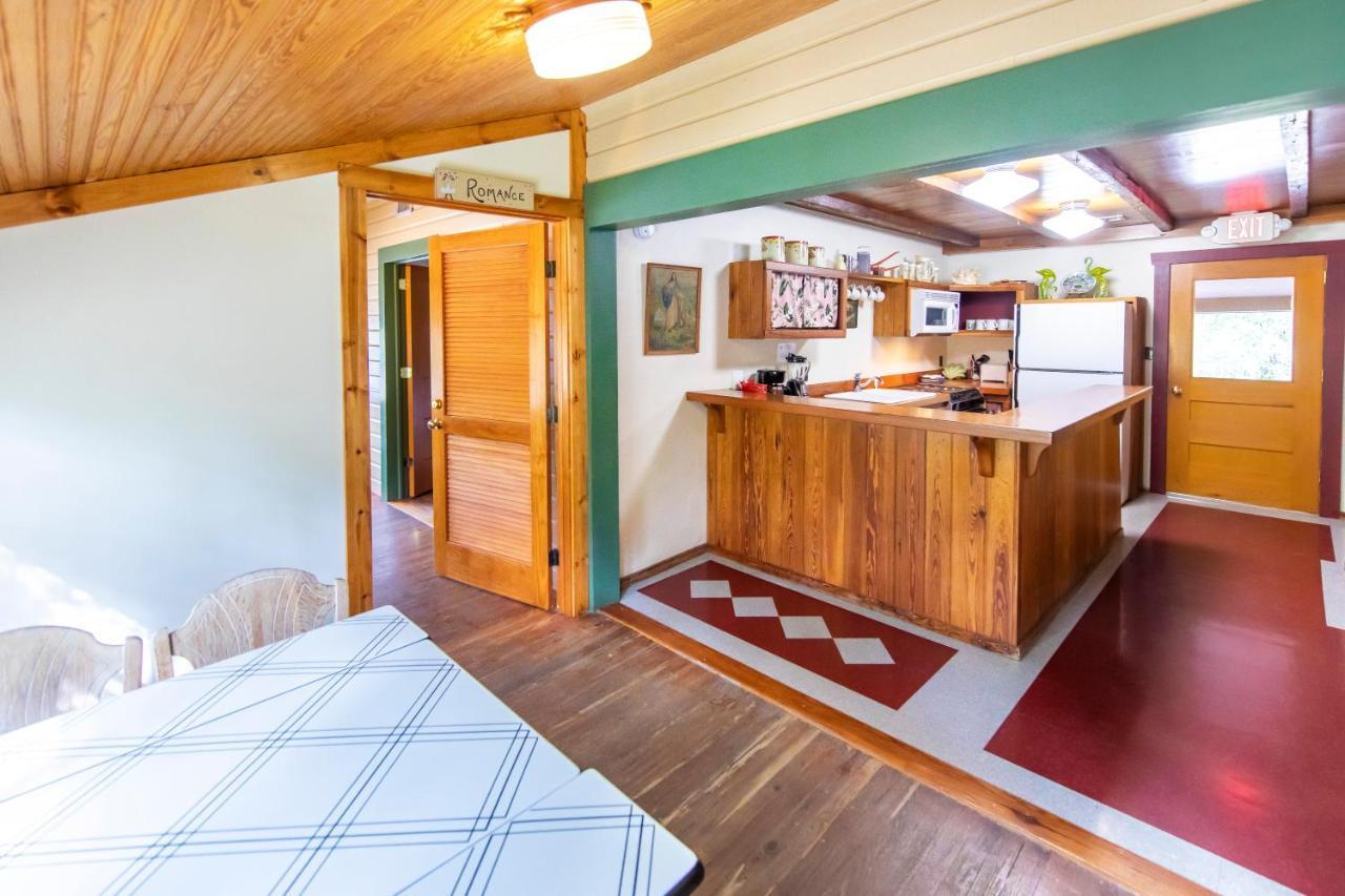 Hibiscus Coffee & Guesthouse Grayton Beach Exterior foto